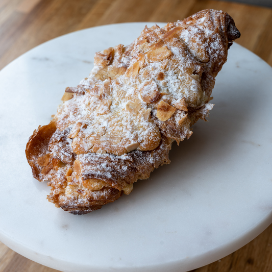 Croissant aux amandes
